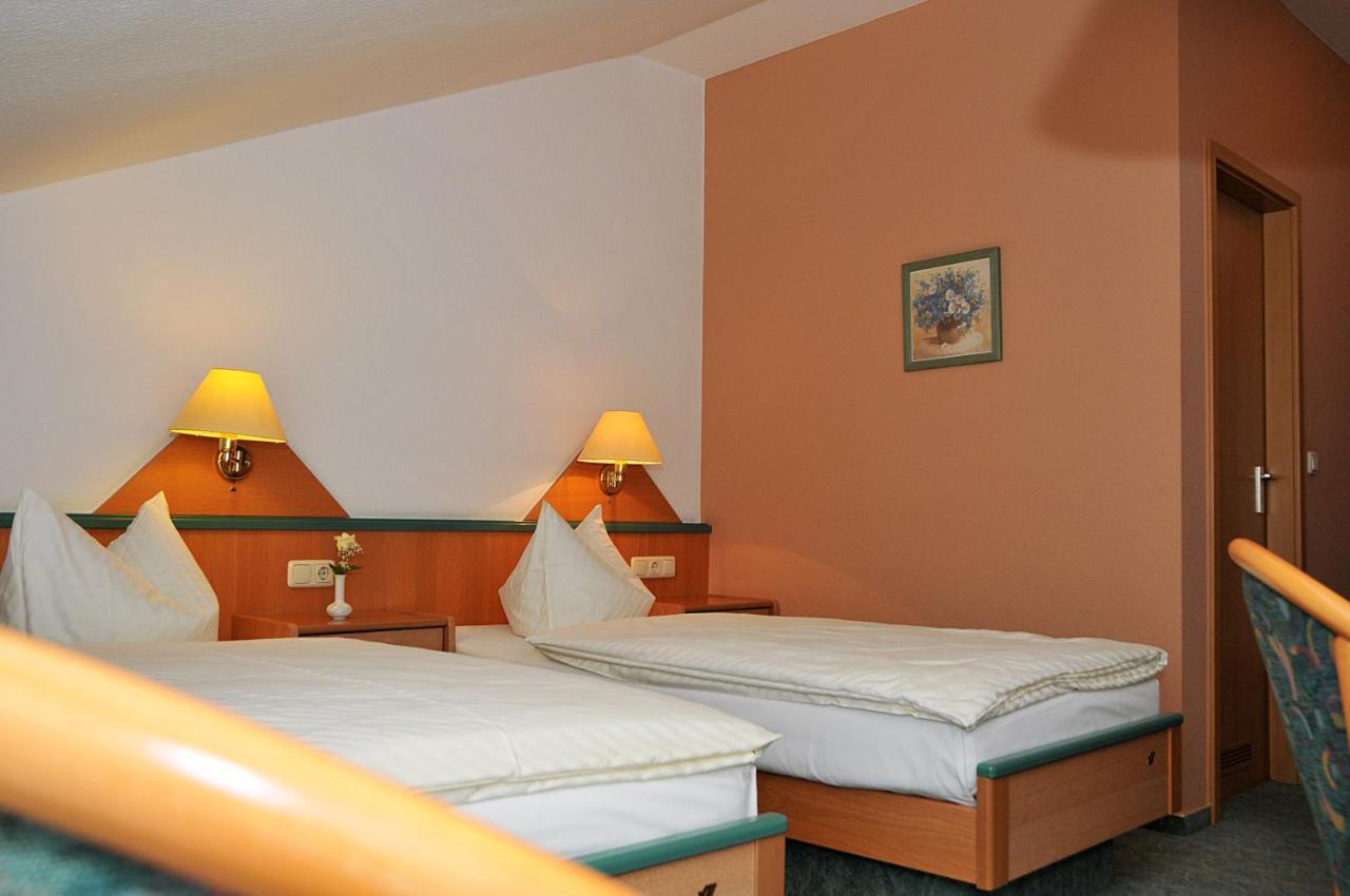 Hotel Friesen Вердау Экстерьер фото