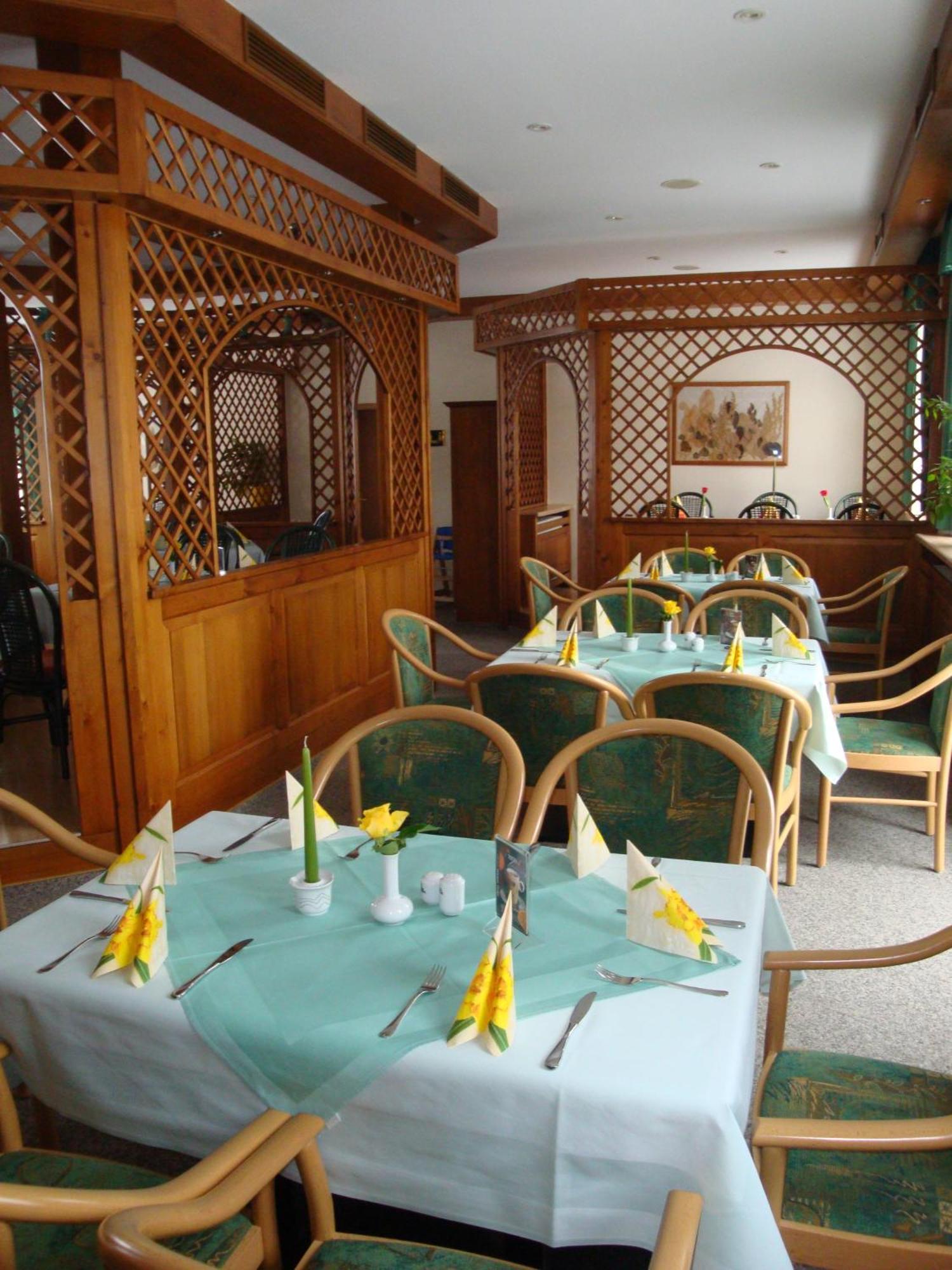 Hotel Friesen Вердау Экстерьер фото